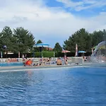 In A Poolside - Beahost *