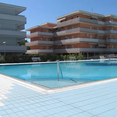Apartment In A Poolside - Beahost Bibione