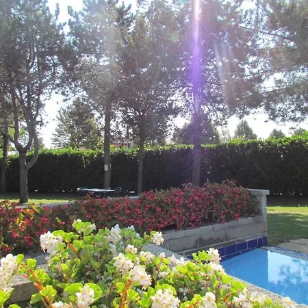 Apartment In A Poolside - Beahost